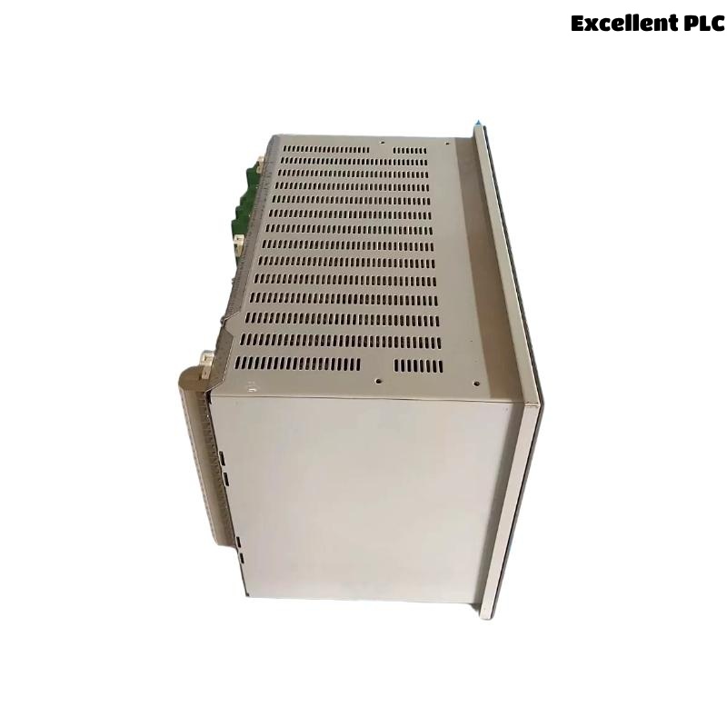 ABB RED670 1MRK002810-AC Line Differential Protection Relay